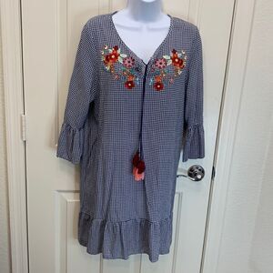 Harmony & HAVOC Large Black White Tie Floral Embroider Woman’s Ruffle Dress